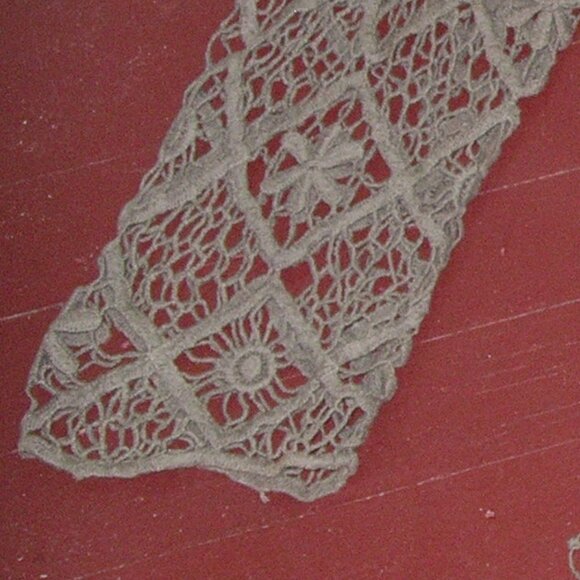 Bohemian crocheted lace dark green long sleeve fringed top size medium - Picture 5 of 10